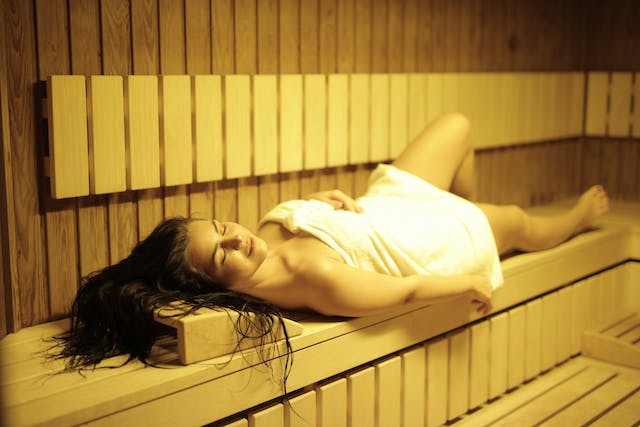 Tiesitkö nämä saunomisen 9 terveyshyötyä?